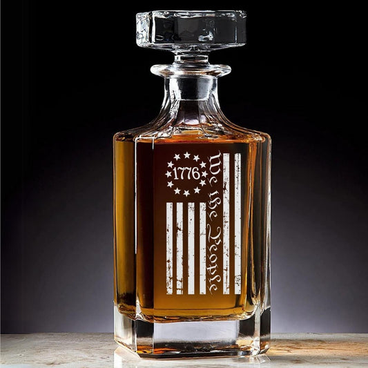 We The People 1776 American Flag Decanter Whiskey Bourbon Liquor glass glasses set